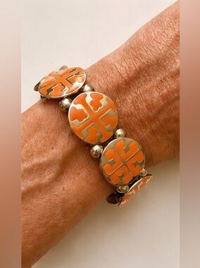 🧡✨Tory Burch Orange Enamel Logo Stretch Bracelet / Gold Finish✨🧡